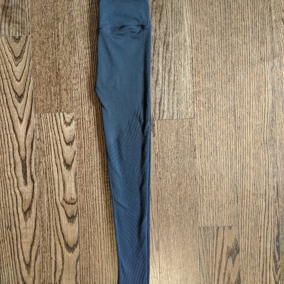 Lululemon Digi Rain Tights Graphite Grey EUC - Picture 4 of 7